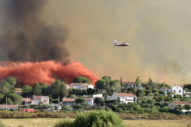 Le sud France brûle